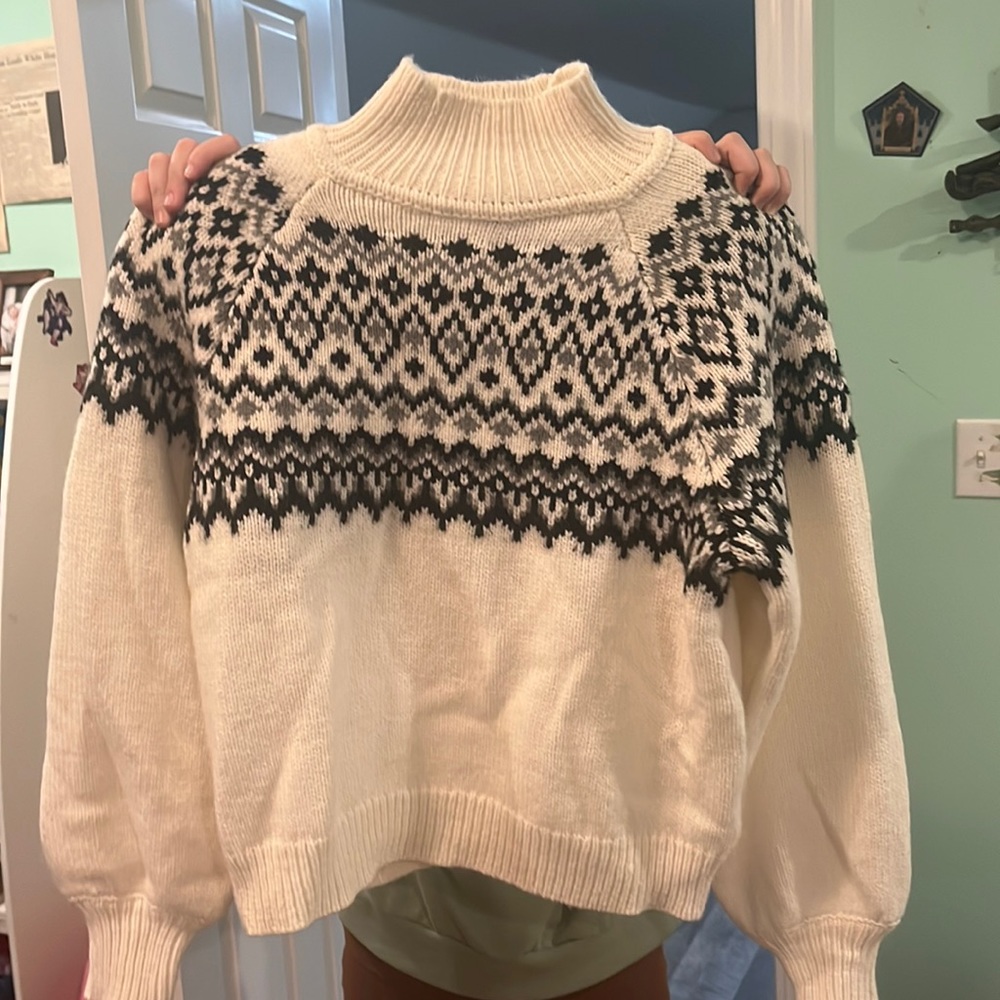GAP Turtle Neck Sweater Small